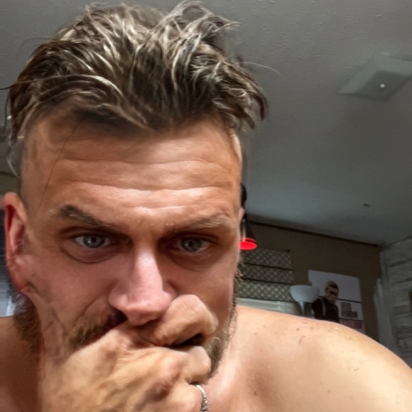 Meet your Posher, Jimmy - Picture 1 of 1